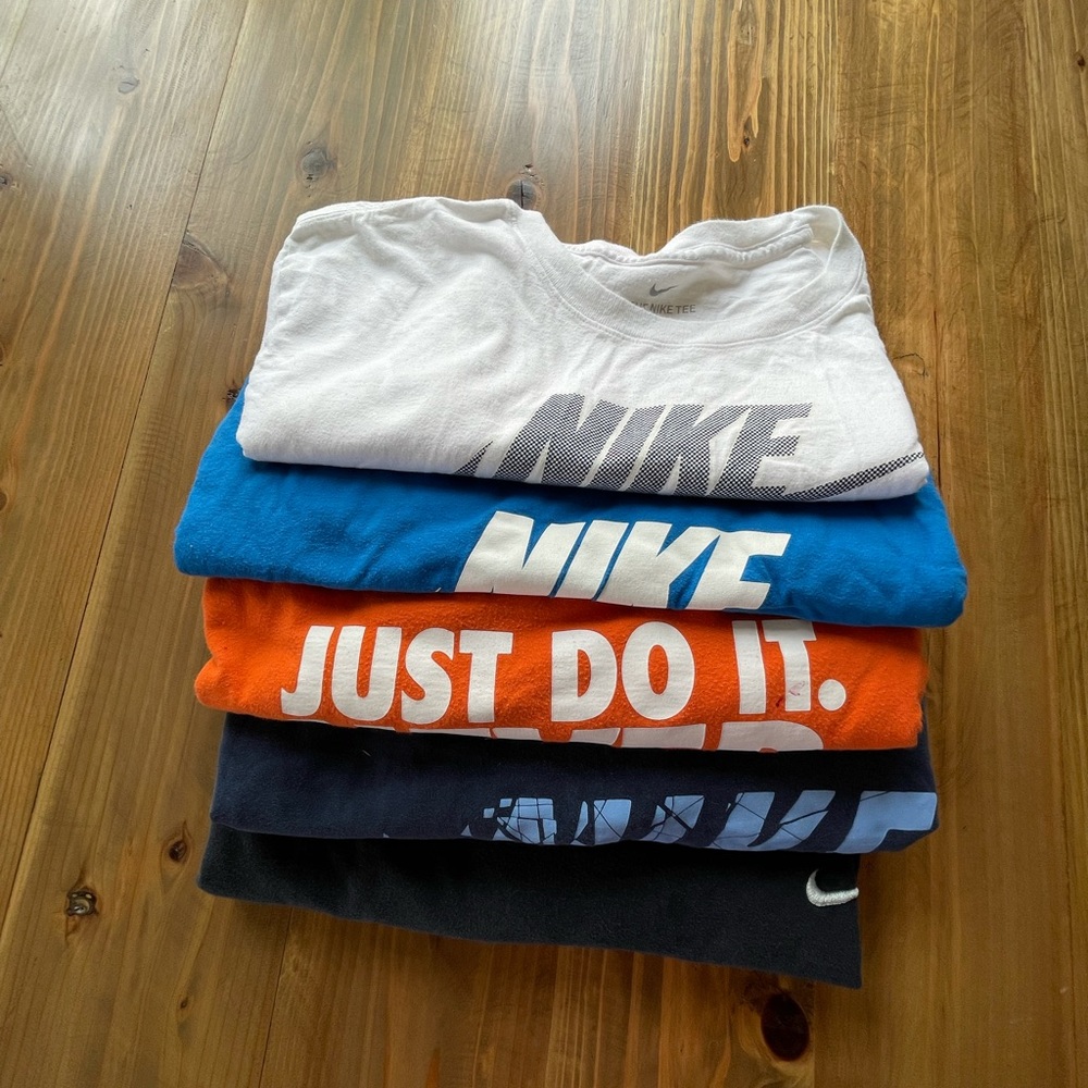Nike T-shirts Lot of 5